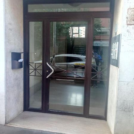 Casa Blaserna Nel Cuore Dello Shopping A Marconi E Trastevere 로마 외부 사진
