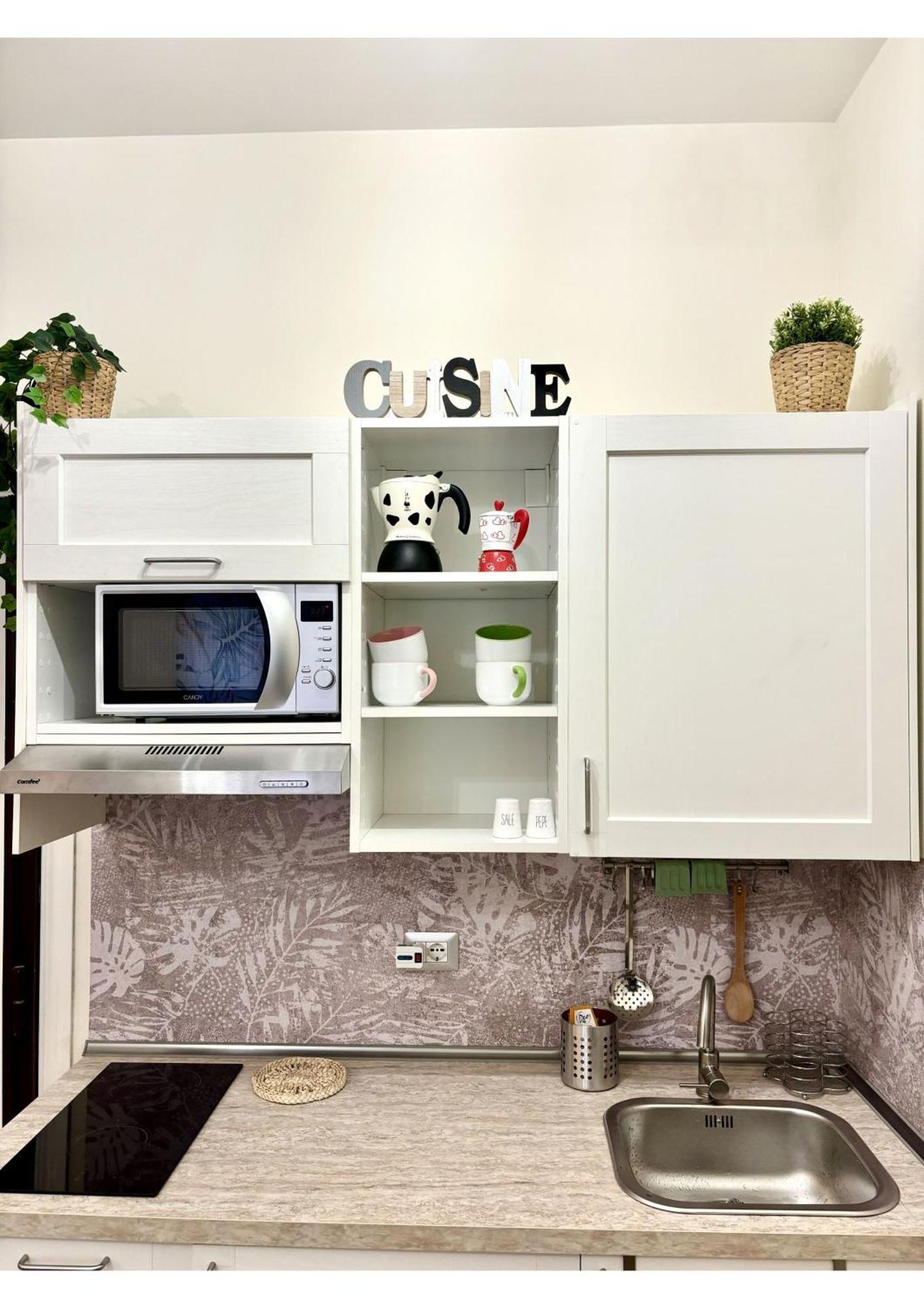 Casa Blaserna Nel Cuore Dello Shopping A Marconi E Trastevere 로마 외부 사진